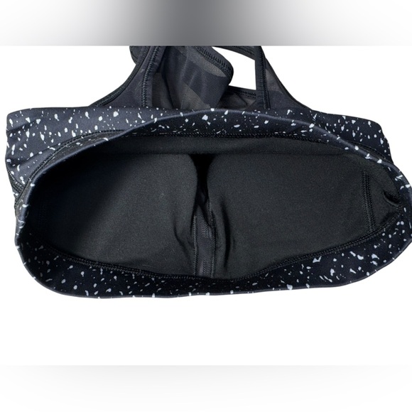 LULULEMON High Neck Mesh Bra SIZE 2 Black white EEUC RACERBACK MESH - Picture 13 of 14